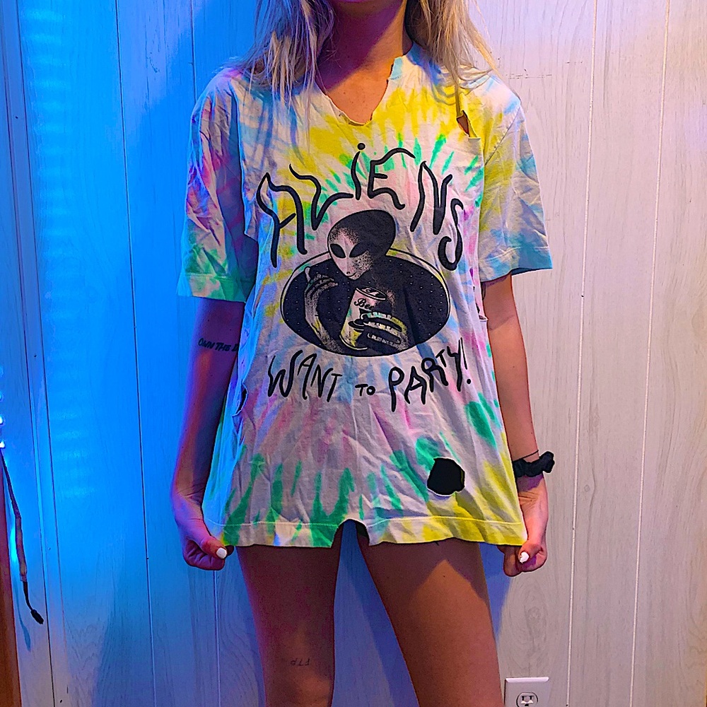 Ragstock Aliens Want To Party Shirt